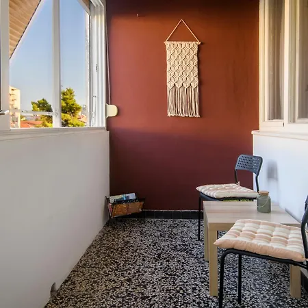 Door Apartment Split