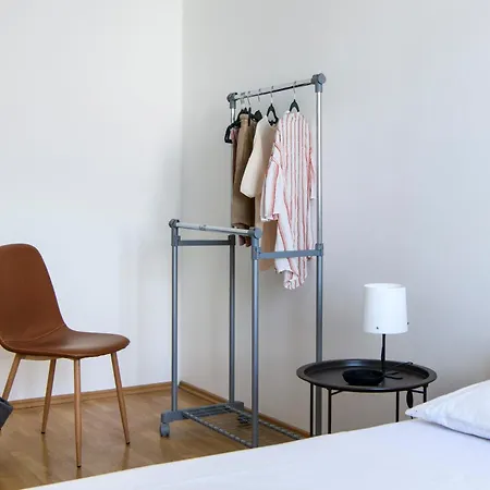 Door Apartment Split